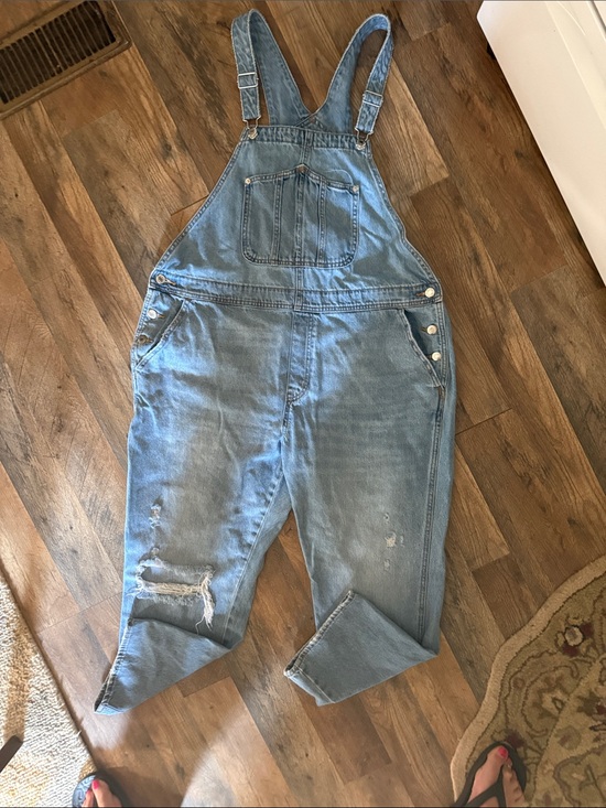 Old Navy Denim - Old navy distressed overalls